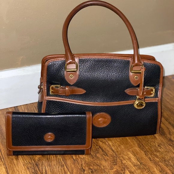 Dooney & Bourke used condition. - Picture 1 of 5